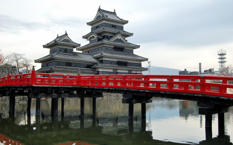 no people, cloud - sky, bridge - man made structure, outdoors, day, water, reflection, building exterior, nature, Castles, waterfront, Matsumoto Castle