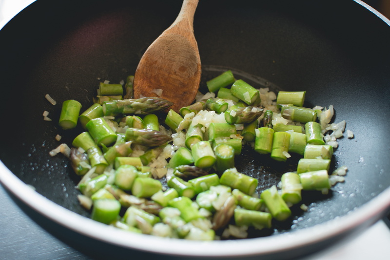 wellbeing, frying Pan, onion, pan, spoon, bowl, preparation, chopped, Frying, close-up, food, vegetable, cooked, no People, freshness, color Image, studio Shot