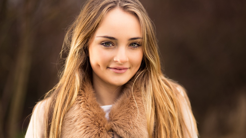 young women, straight hair, portrait, beauty, 4K, headshot, brown hair, adolescence, teenager, beautiful woman, emotion, hairstyle, looking at camera