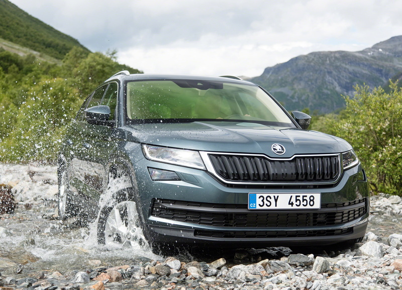 river, clouds, mountains, vegetation, 2K, Skoda, stones, the sky, Kodiaq, squirt, water, 2016