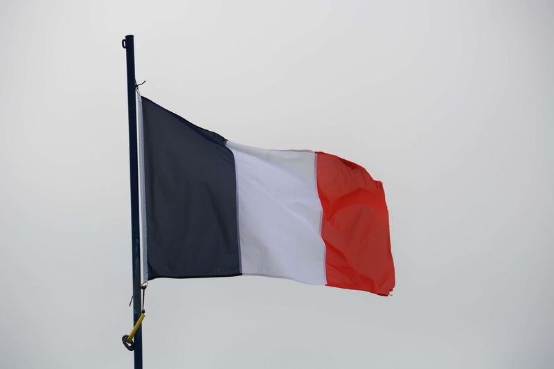 france, flag, couleurs, 4K, national icon, no people, sky, waving, drapeau, copy space, nature, pride, pays, textile, tat, patriotism, day, nation, low angle view