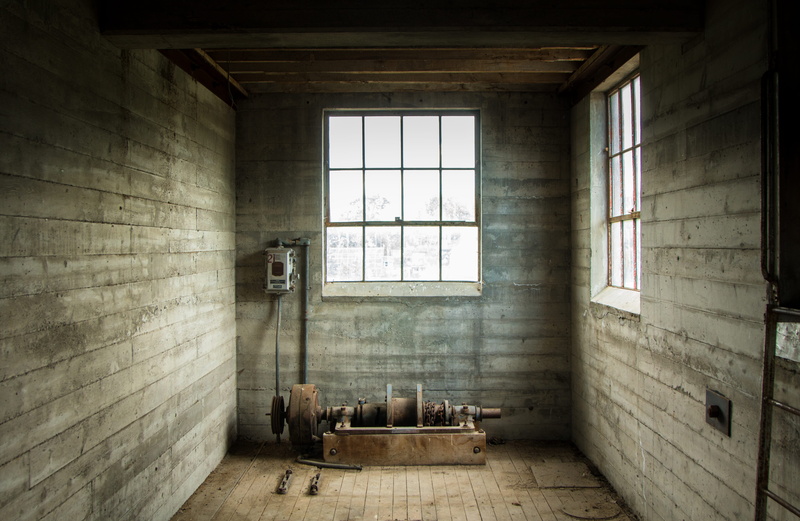window, 5K, household equipment, abandoned, empty, no people, rundown, old, wall, absence, urban, canada, seat, essex, building, architecture, wall - building feature