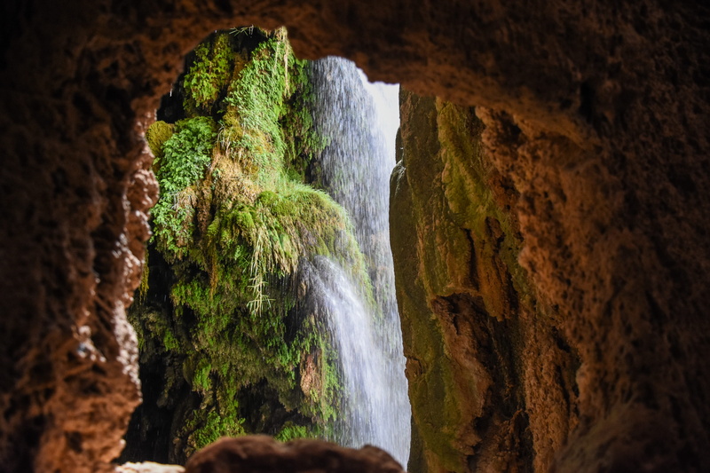 flowing water, flowing, rock - object, outdoors, cascada, scenics - nature, verde, waterfall, aragón, rock formation, moss, long exposure, gruta, blurred motion