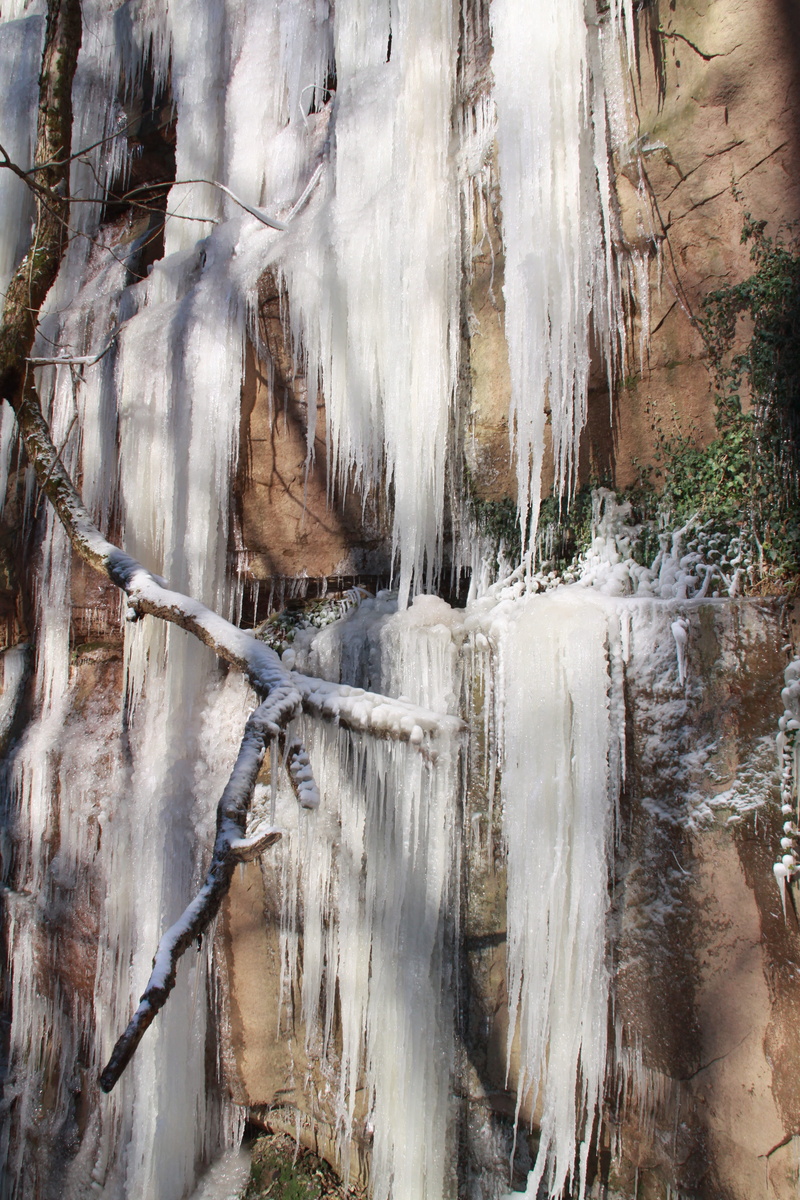 rock - object, ice formations, scenics - nature, Cascade, motion, day, waterfall, land, landscapes, flowing, solid, water, Ice, Cascada, Winter, scenics