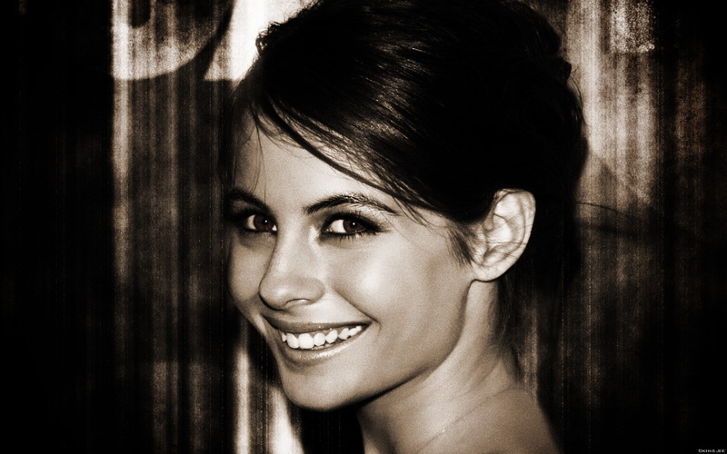 beauty, young adult, headshot, 1080P, young women, emotion, Willa Holland, model, close-up, beautiful woman, beautiful people, hair, smiling, human face