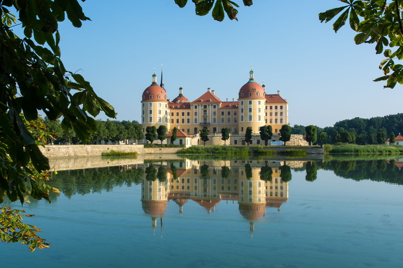 sky, architecture, water, bear, travel destinations, residential district, luxury, government, white, castle, nature, royal castle, body, blue, brown, castle park