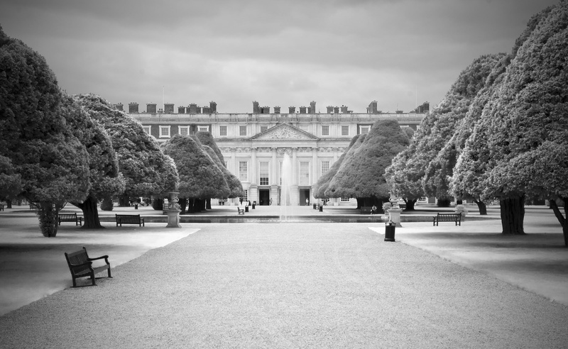 Travel, history, outdoors, tourism, tree, Palace, hedge, Hampton, the past, concrete, 2K, Europe, treelined, day, united kingdom, building, cloud - sky