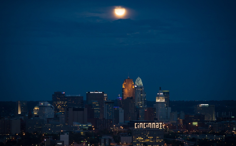Moon, building, Blue, city, moonlight, tower, financial district, full moon, building exterior, racestreet, Ohio, bluemoon, office building exterior, modern