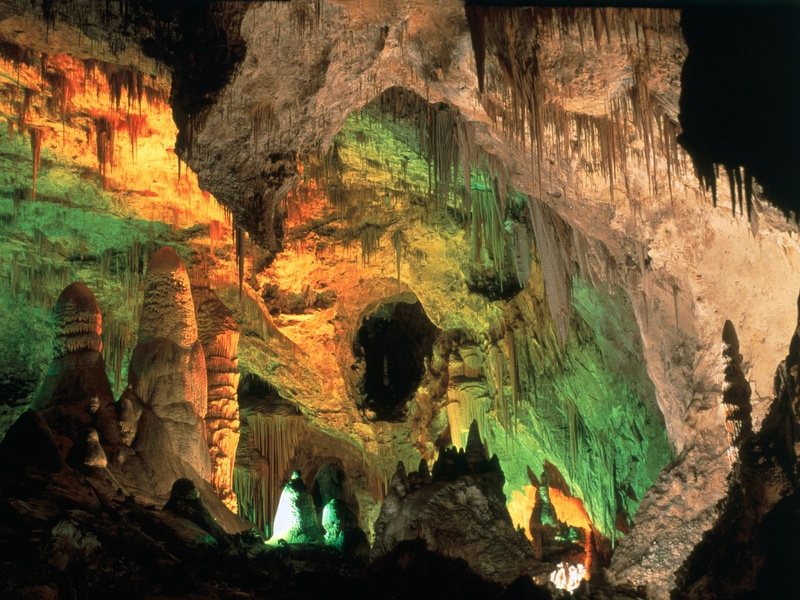 low angle view, cave, physical geography, Carlsbad Caverns, non-urban scene, beauty in nature, Caves, solid, stalactite, indoors, textured, no people, rock