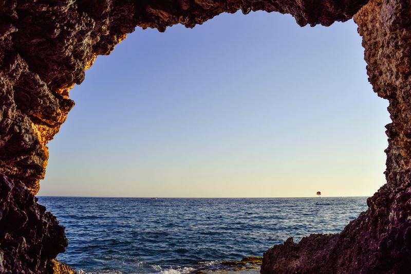 sky, tranquility, coastline, beauty in nature, horizon, day, rock, mediterranean Sea, Nature, summer, clear sky, no People, 5K, travel Locations, hole