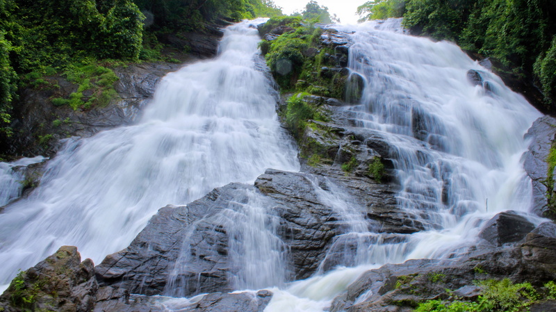 beauty in nature, rock - object, outdoors, power in nature, flowing, forest, fall, solid, waterfalls, blurred motion, nature, rainforest, flow, rock, environment