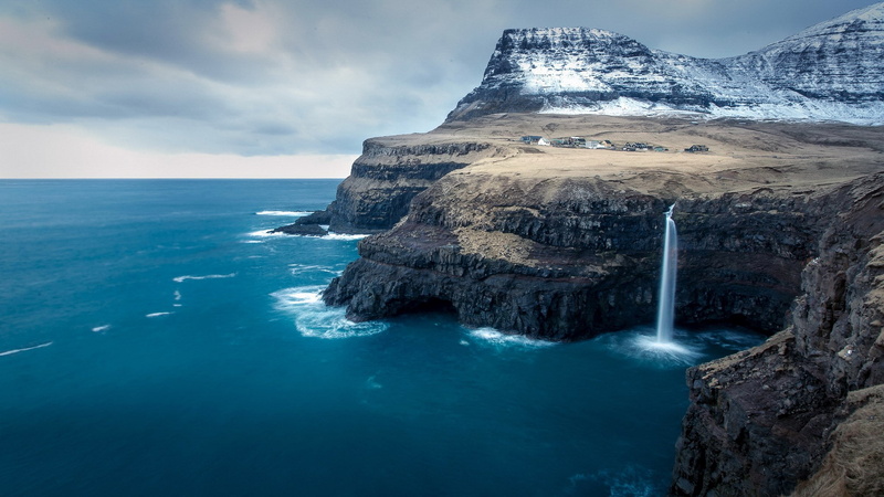 solid, water, no people, non-urban scene, tranquil scene, formation, rock, idyllic, beauty in nature, nature, sea, horizon over water, mountain, scenics - nature