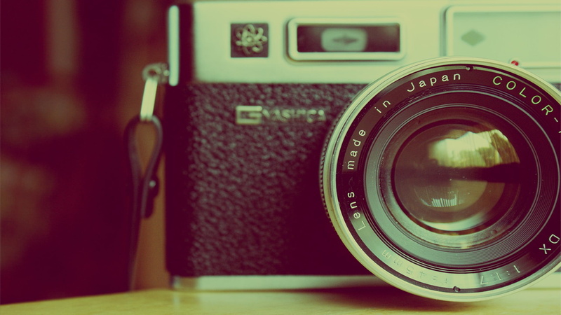 no people, focus on foreground, 1080P, close-up, still life, filter, equipment, household equipment, photography themes, indoors, modern, antique, photographic equipment