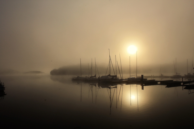 tranquil scene, outdoors, cloudy, marina, near, skies, back light, tranquility, morning light, transportation, nautical vessel, dock, reflection, sailboat