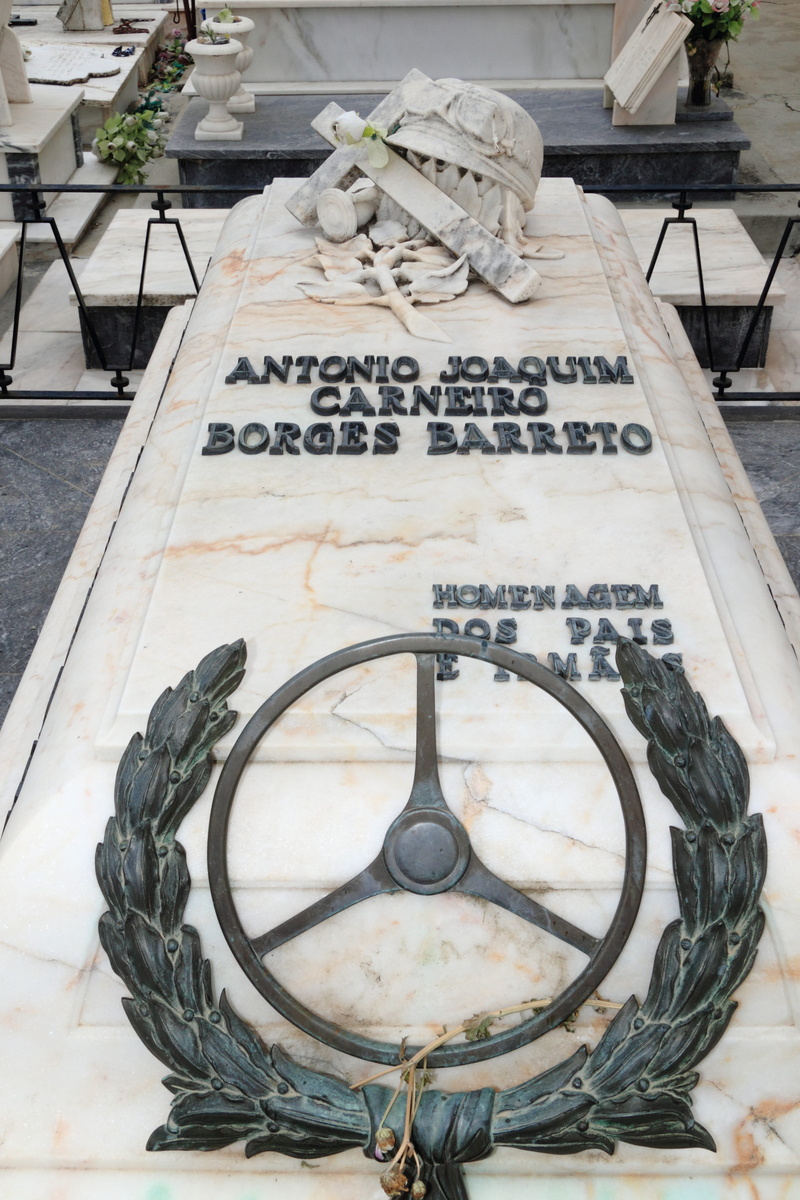 art and craft, communication, white color, borges, Portugal, high angle view, day, rip, grave, no people, 4K, message, script, building exterior, racing