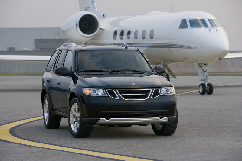 airport, motor vehicle, manu, private airplane, wheel, stationary, travel, public transportation, saab, runway, airport runway, air vehicle, transportation