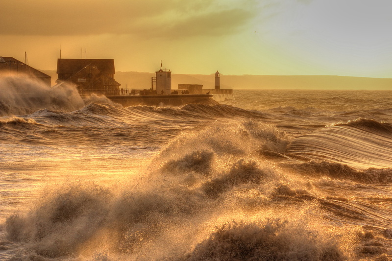 Tamron, Storm, Lighthouses, houses, wave, AF, near, Light House, Sunrise, clear, sea, F/4, SP, High Tide, VC, ocean wave, ocean, power, Di, water, Porthcawl