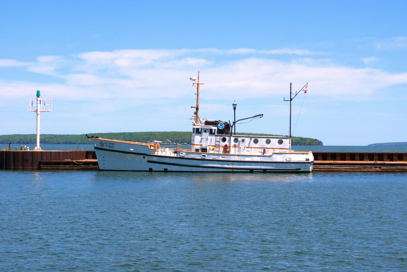 mode of transportation, nautical vessel, outdoors, no people, industry, vessel, blue, shenehon, great lakes, nature, built structure, science, water, transportation