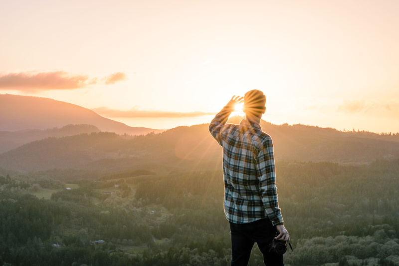 glow, looking at view, environment, lifestyles, sun, 5K, corvallis, lens flare, flare, real people, outdoors, pacific northwest, three quarter length