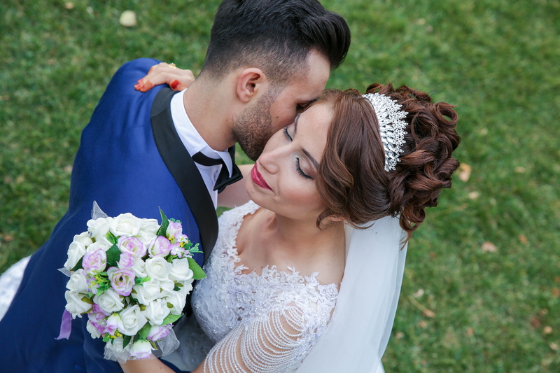 outdoors, young couple, celebration, bride groom, son in law, bouquet, summer, positive emotion, field, dancing, couple, bride, wed, marriage, romance