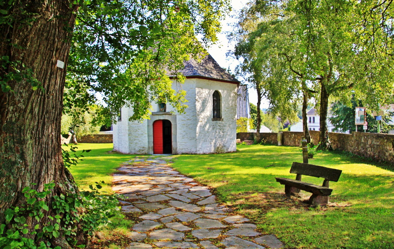 eifel, growth, wayside chapel, no People, the past, Small, grass, place of worship, building exterior, small church, bench, day, belief, architecture, christian