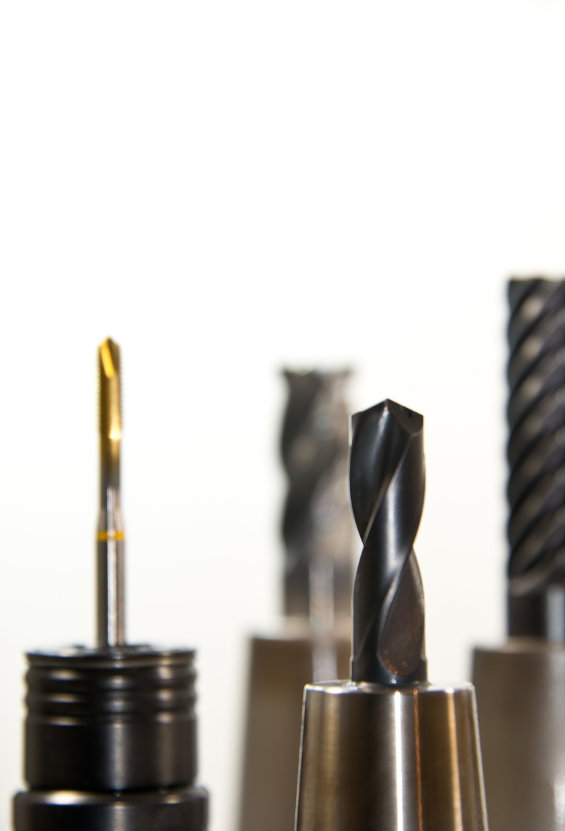zerspahnen, drilling, 5K, milling, drilling head, turn, metal, drill, copy space, indoors, work tool, ingenieuerwesen, metalworking, cnc, studio shot