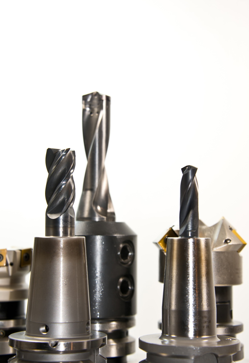 ingenieuerwesen, machine, choice, industry, lathe, metal, cnc, milling, turn, drilling head, focus on foreground, kitchen utensil, tool, studio shot, no people