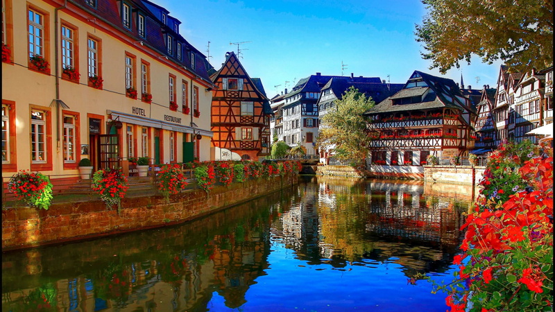 nature, maison des tanneurs, water, tree, house of tanners, building exterior, 1080P, architecture, building, plant, sky, house, waterfront, landmark
