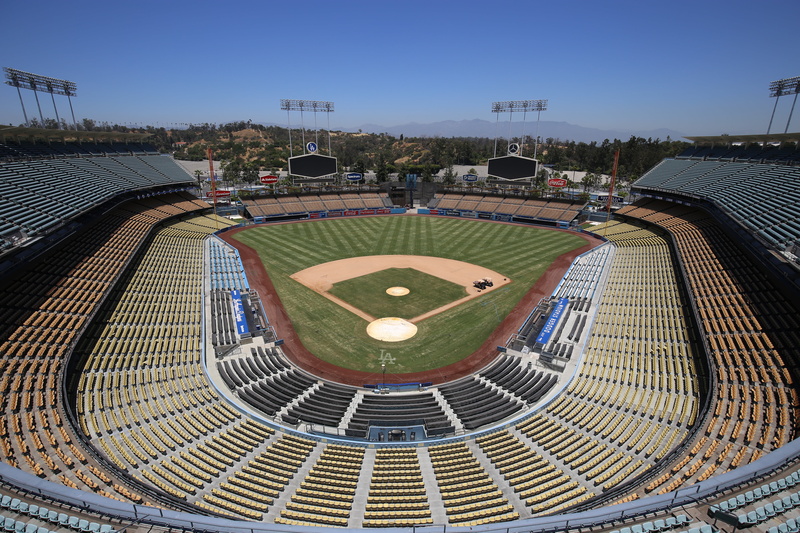 building exterior, match - sport, stadium, high angle view, 5K, grass, large group of people, architecture, dodgers, plant, group of people, crowd, baseball field