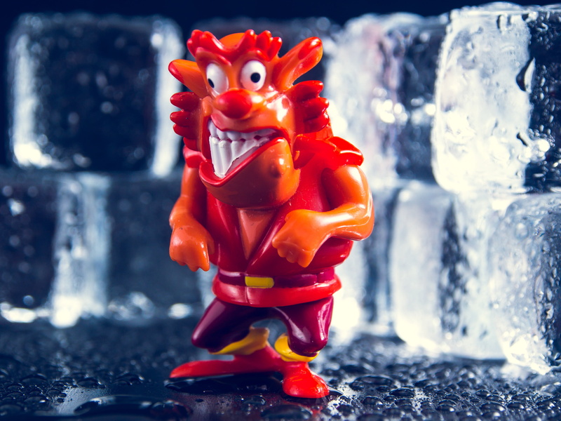 craft, model, cool, light, liquid, bubble, ice, animal representation, scary, white, glass, figure, close-up, miniature, indoors, small, reflection, cube