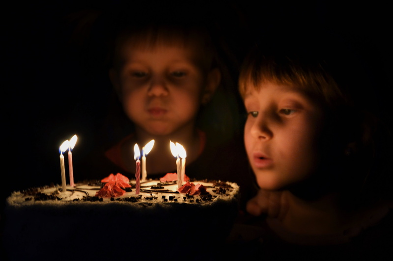 heat, birthday candles, couple, burn, anniversary, darkness, burns, offspring, flame, indoors, candles, burning, females, childhood, kids, wick, portrait