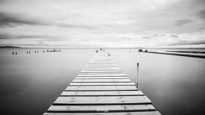 2013 (Year), 1080P, monochrome, water, pier