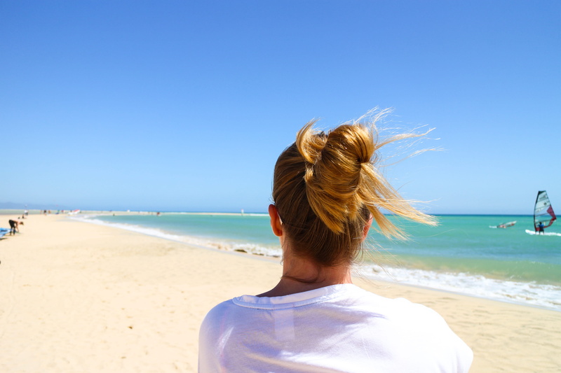 sunny day, vacations, windsurfer, nature, white, sand, sea, day, beauty in nature, playas de costa calma, 4K, looking at view, land, horizon, horizon over water