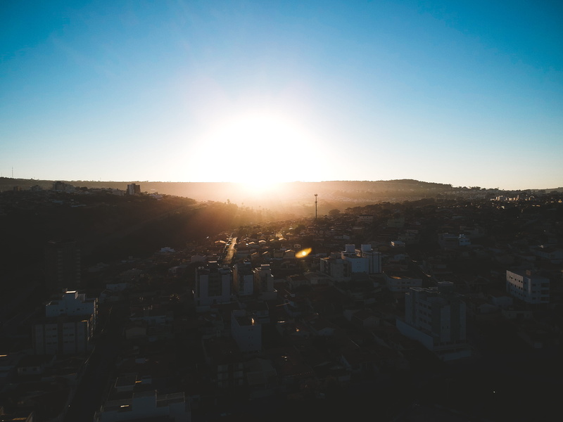 cold, 4K, point, lens flare, sunset, dark, skyscraper, dji, drone, spark, metro, hot, lights, sunlight, patos de minas, place, nature, city, crowded, cityscape