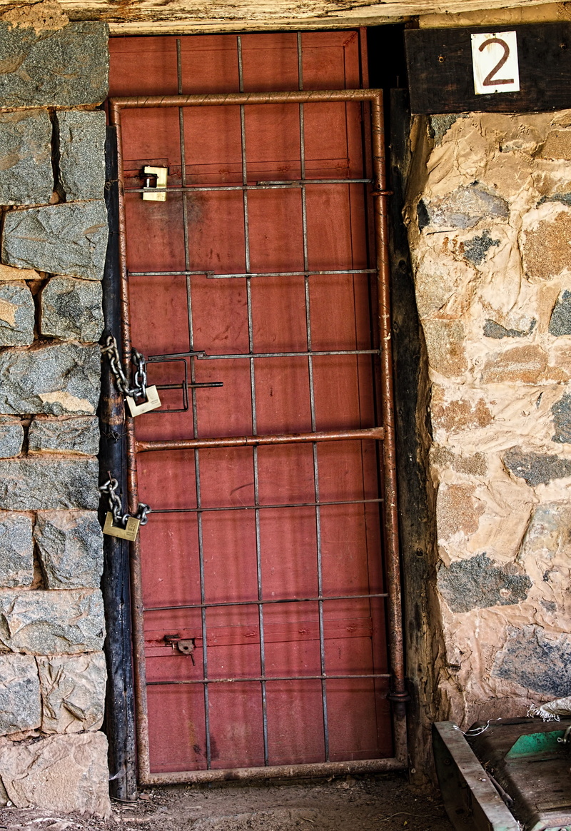 residential district, chain, building, brick wall, Bars, closed, window, Lock, brick, Prison, brown, stone wall, safety, 4K, door, cell, entrance, outdoors