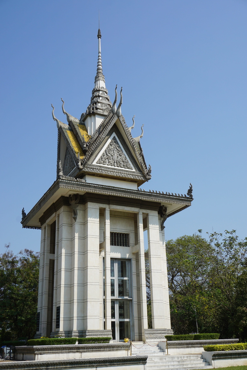 architecture, tree, khmer rouge, phnom penh, architectural column, building exterior, plant, genocidal center, day, choeung ek, sky, memorial, the past