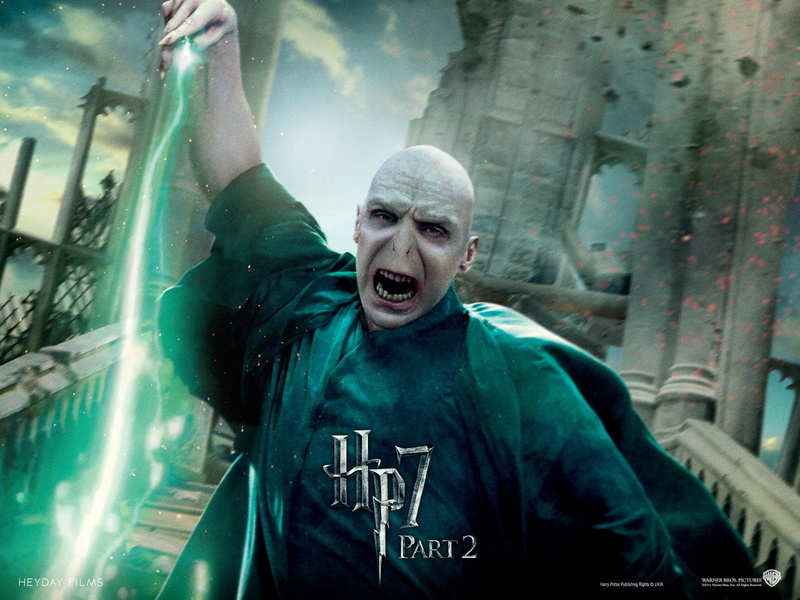 lifestyles, harry, Harry Potter, movies, one person, mouth, prince, males, mid adult men, standing, potter, de, casual clothing, real people, half, hollywood