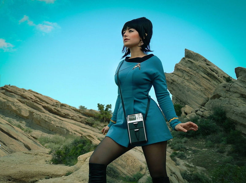 hand, one person, sleeved, teal, women, woman, front view, mini, three quarter length, young women, Uhura, Star Trek, oppai, mountain, brunette, s, rock