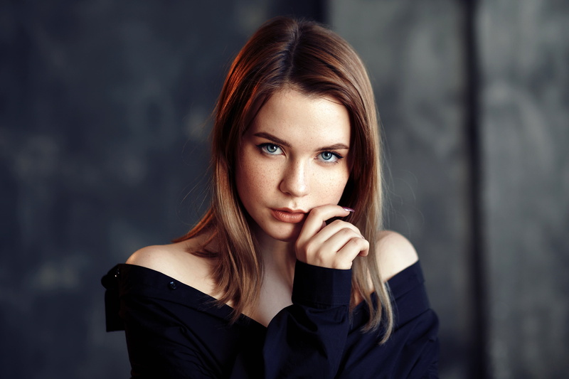 beauty, hairstyle, look, brown hair, face, portrait, 4K, background, Evgeny Bulatov, makeup, bokeh, model, pose, Evgeniy Bulatov, Taya, hand