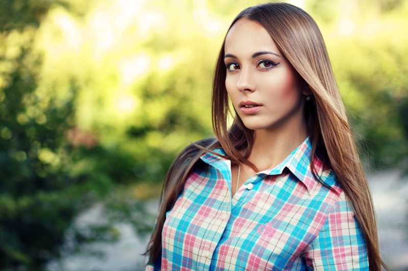 Daria Kolpashikov, background, makeup, beauty, bokeh, hairstyle, model, shirt, greens, Dasha, look, Evgeny Bulatov, portrait, Evgeniy Bulatov, brown hair