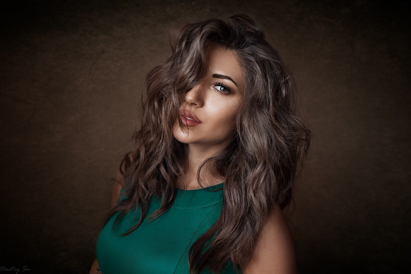 women, modern, Darya Zinovyeva, indoors, looking at camera, one person, young adult, beautiful people, Dmitry Shulgin, 1080P, Daria, hairstyle, young women
