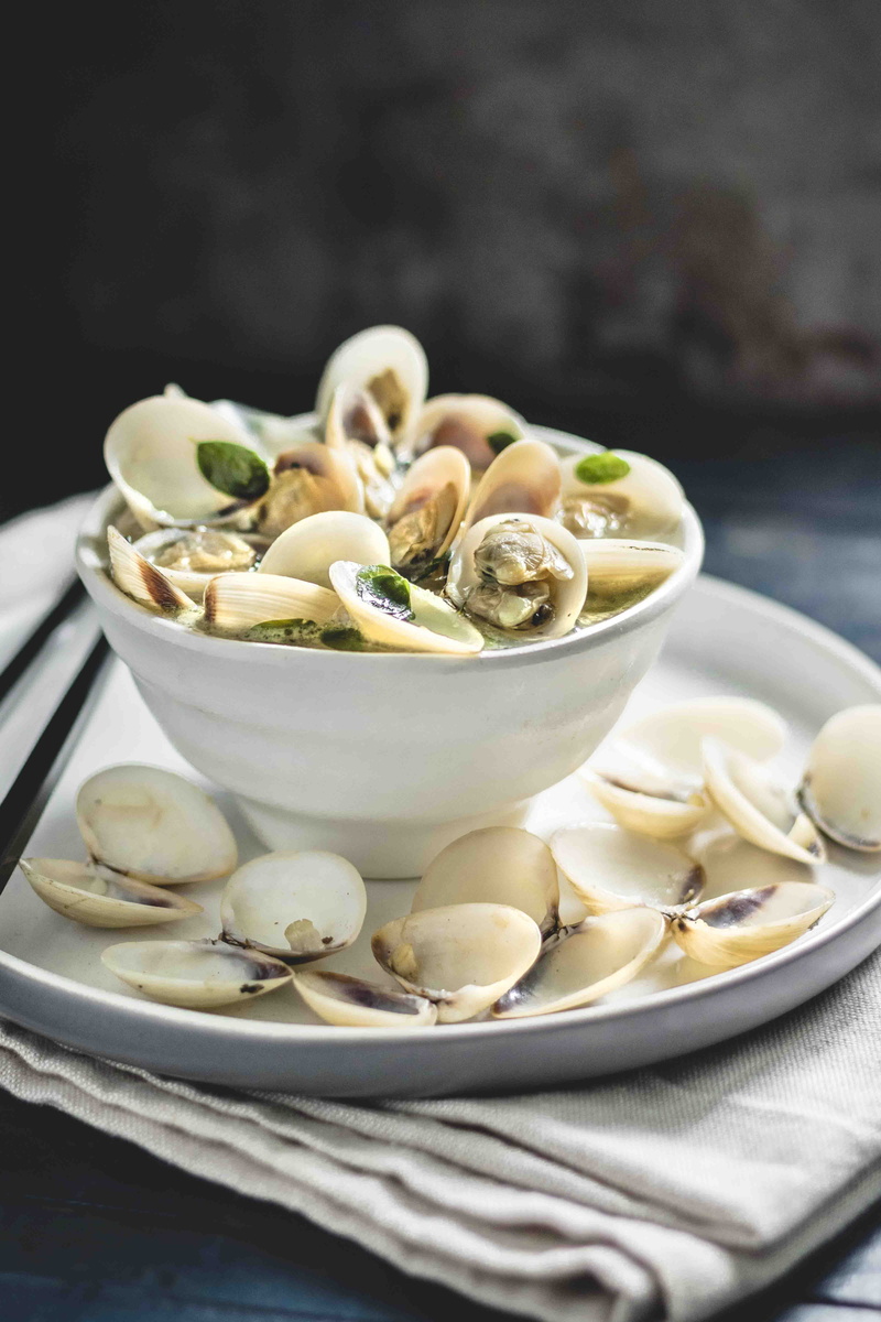 selective focus, flora, shells, oyster, crockery, plate, healthy eating, no people, 5K, italian food, spaghetti, clam, ceramic, food and drink, plant