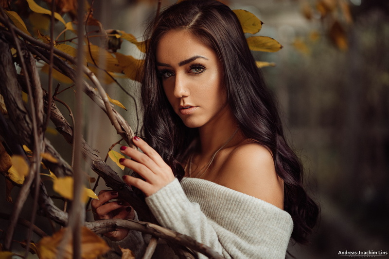 portrait, bare shoulders, women, Andreas-Joachim Lins, red nails, 1080P, pierced nose