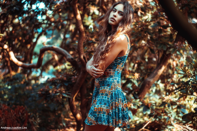 1080P, Andreas-Joachim Lins, women, arms crossed, portrait, trees, Sheila Sanko, depth of field, dress