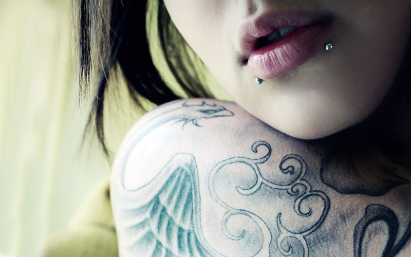 girls, tattoo, young women, human face, lifestyles, women, midsection, childhood, 1080P, contemplation, piercing, child, lips, human lips, females, indoors