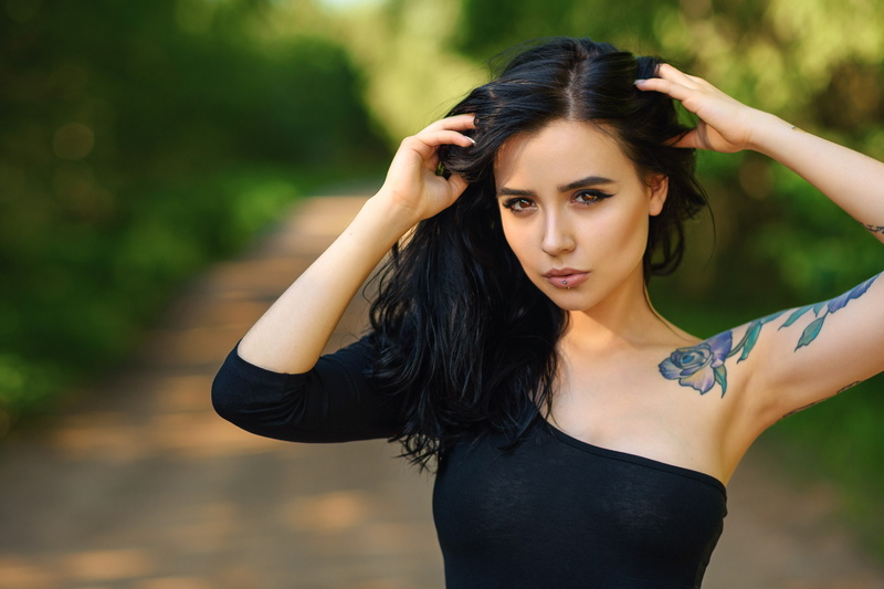 hands in hair, portrait, pierced lip, Dmitry Medved, Aleksa Tereschuk, brunette, eyeliner, women, 2K, tattoo