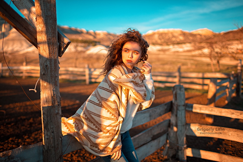looking away, women, portrait, warm clothing, fence, young women, hairstyle, adult, young adult, Alina Zaslavskaya, clothing, casual clothing, 1080P, nature