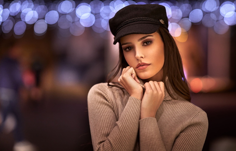 pose, look, 1080P, hairstyle, bokeh, Maarten Quaadvliet, jacket, model, portrait, background, Kanita, beauty, hands, glare, makeup, brown hair, cap
