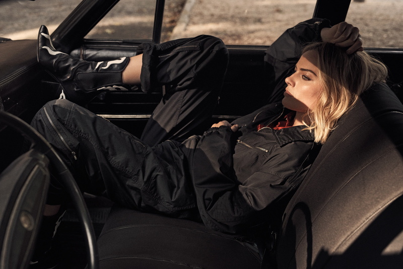 car, leather, margot robbie, hd, beautiful woman, young women, jacket, young adult, lifestyles, mode of transportation, sitting, real people, females, people