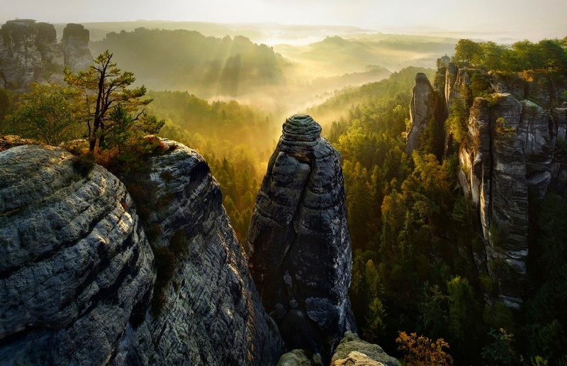 environment, gray, non-urban scene, day, 720P, rock formation, mountain, fog, solid, forest, cliff, rock, beauty in nature, nature, idyllic, sky, outdoors